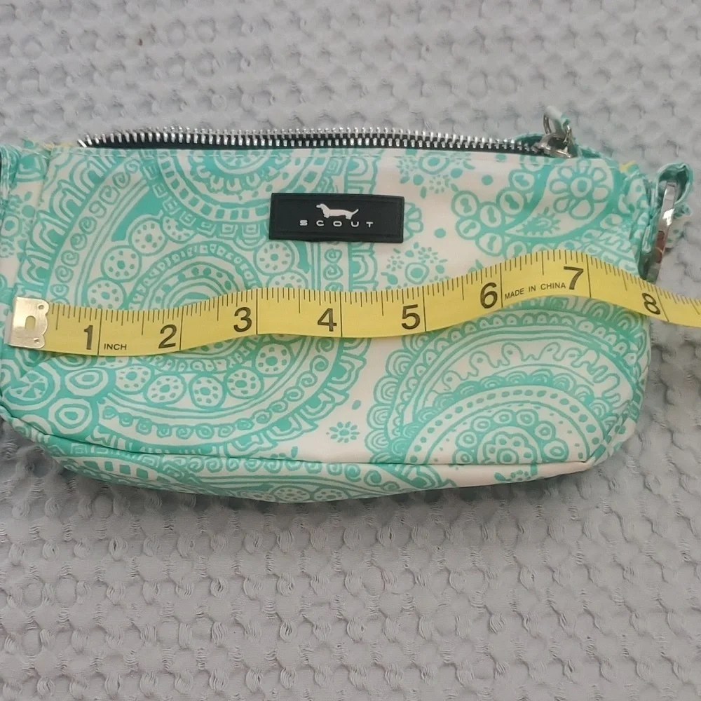 NWOT SCOUT wristlet (37)